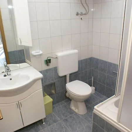 شقة With A Parking Space Vinisce, Trogir - 2987 *
