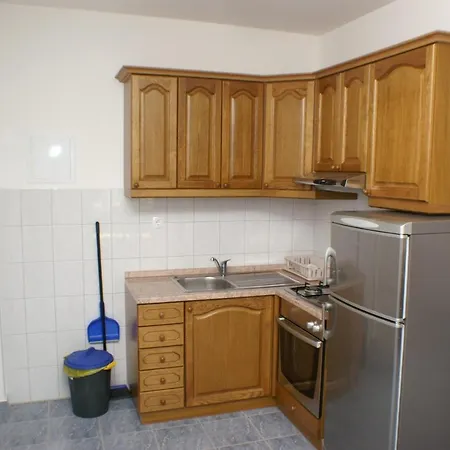 With A Parking Space Vinisce, Trogir - 2987 شقة *