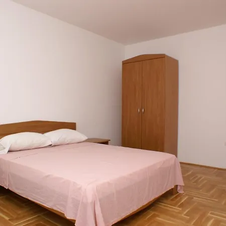 With A Parking Space Vinisce, Trogir - 2987 شقة Vinišće